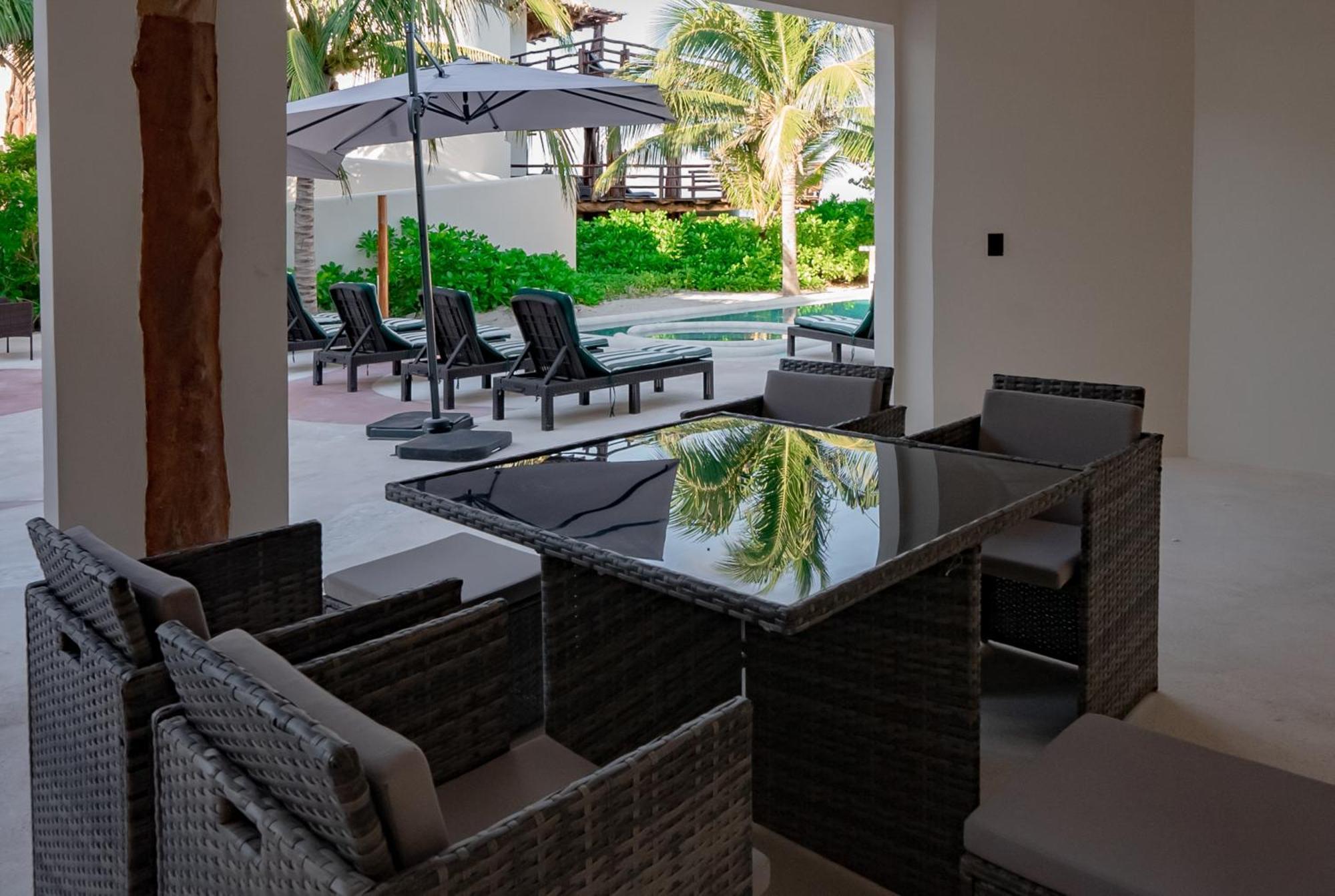 הולבוקס איילנד Beach Front Hotel Boutique Dk House מראה חיצוני תמונה