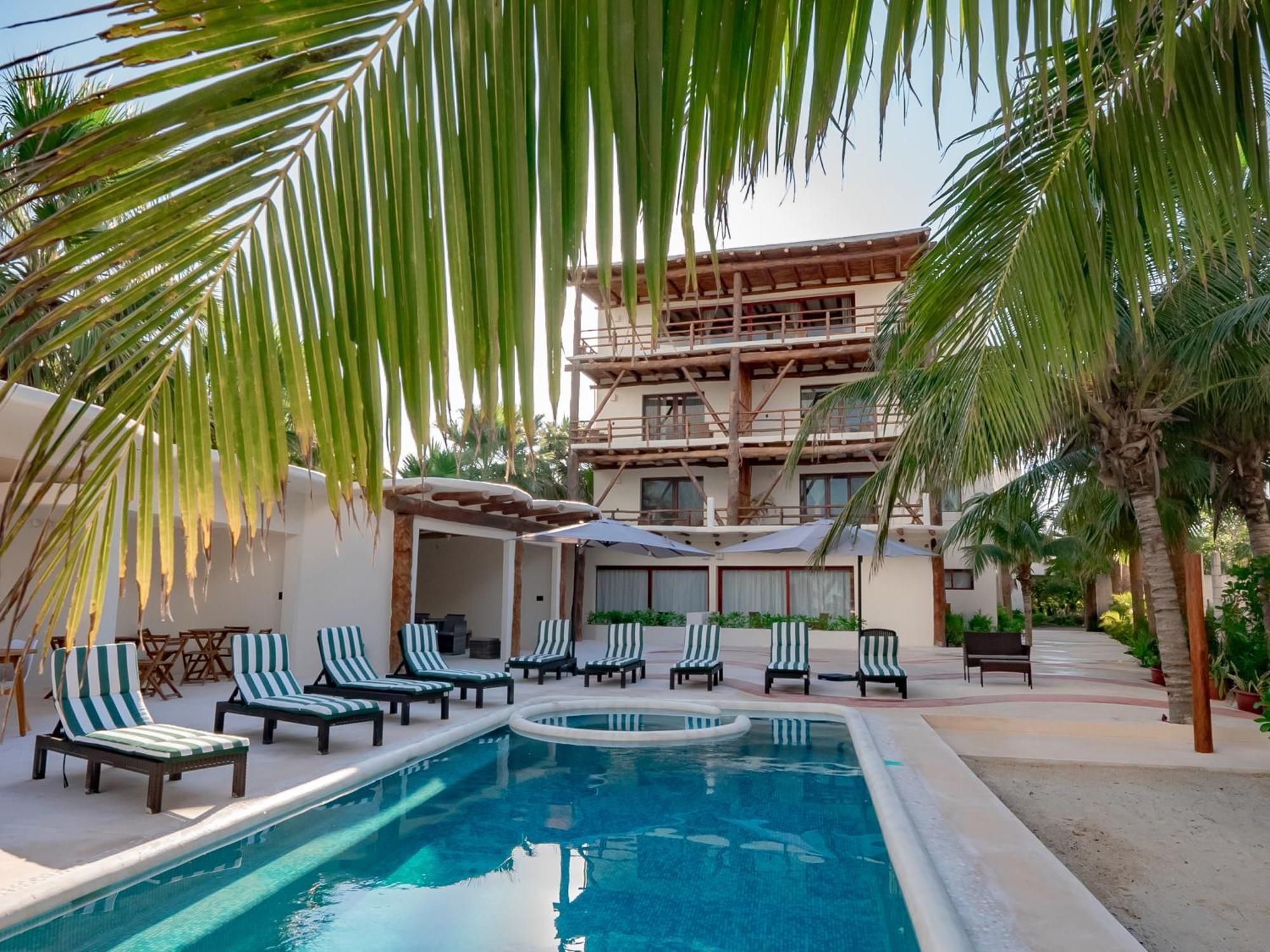 הולבוקס איילנד Beach Front Hotel Boutique Dk House מראה חיצוני תמונה