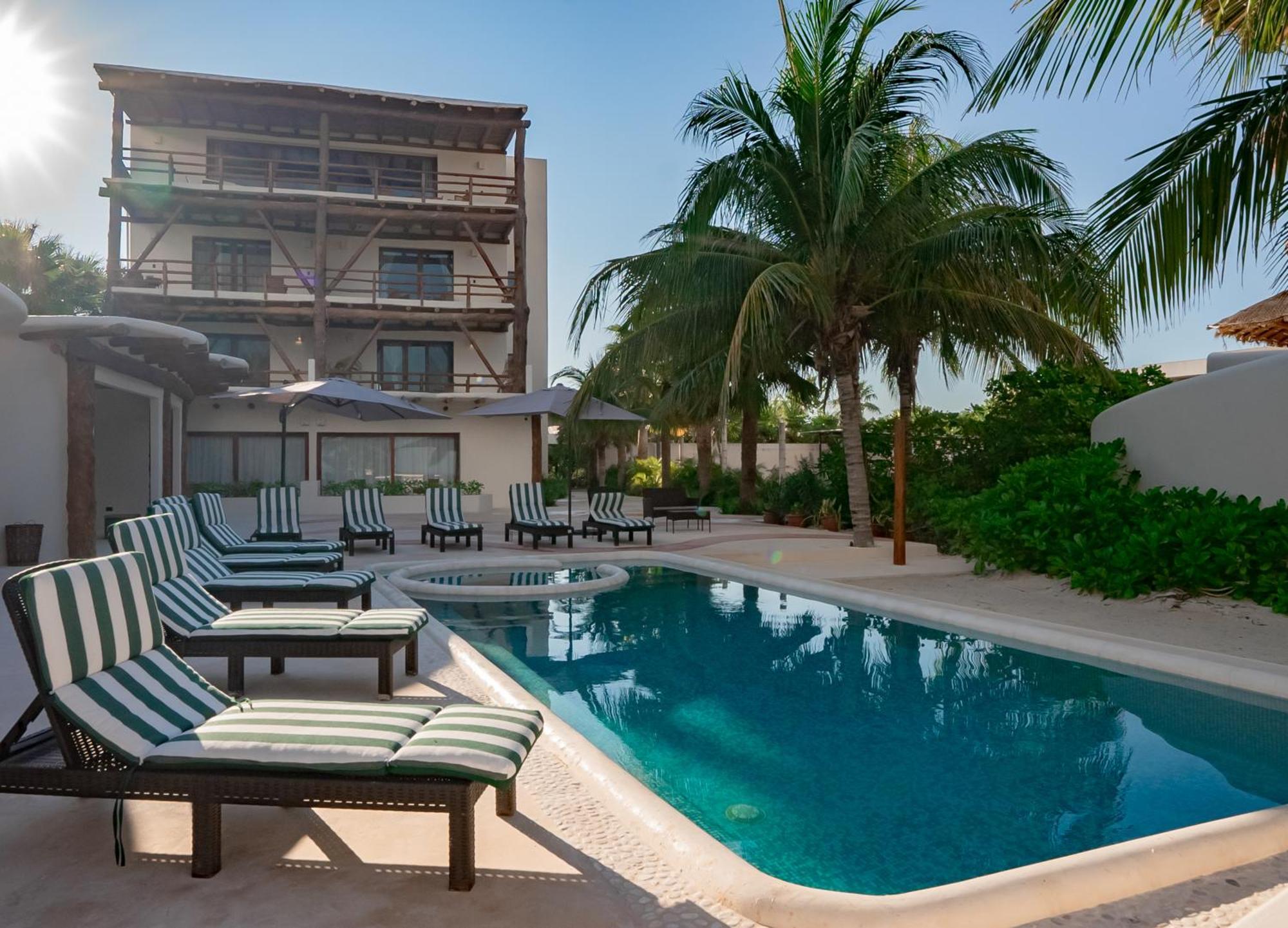 הולבוקס איילנד Beach Front Hotel Boutique Dk House מראה חיצוני תמונה