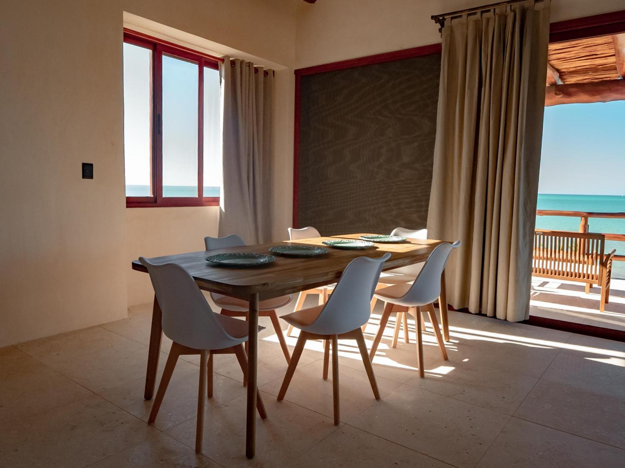 הולבוקס איילנד Beach Front Hotel Boutique Dk House חדר תמונה